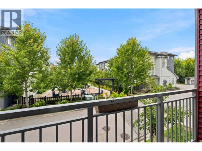 24076 112 Avenue | Maple Ridge British Columbia | Slide Image Twenty-eight