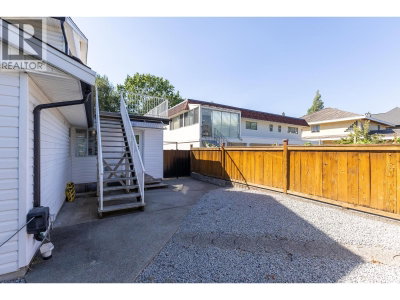 677 GATENSBURY Street | Coquitlam British Columbia | Slide Image Twenty-four