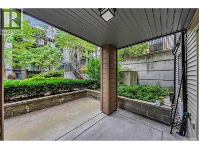7488 BYRNEPARK Walk | Burnaby British Columbia | Slide Image Twenty-nine
