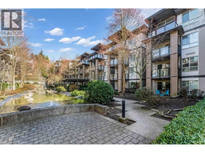 7488 BYRNEPARK Walk | Burnaby British Columbia | Slide Image Four