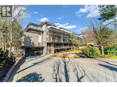 7488 BYRNEPARK Walk | Burnaby British Columbia | Slide Image Six