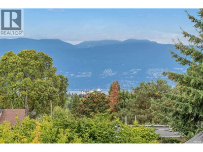 3675 BLENHEIM Street | Vancouver British Columbia | Slide Image Thirty-two
