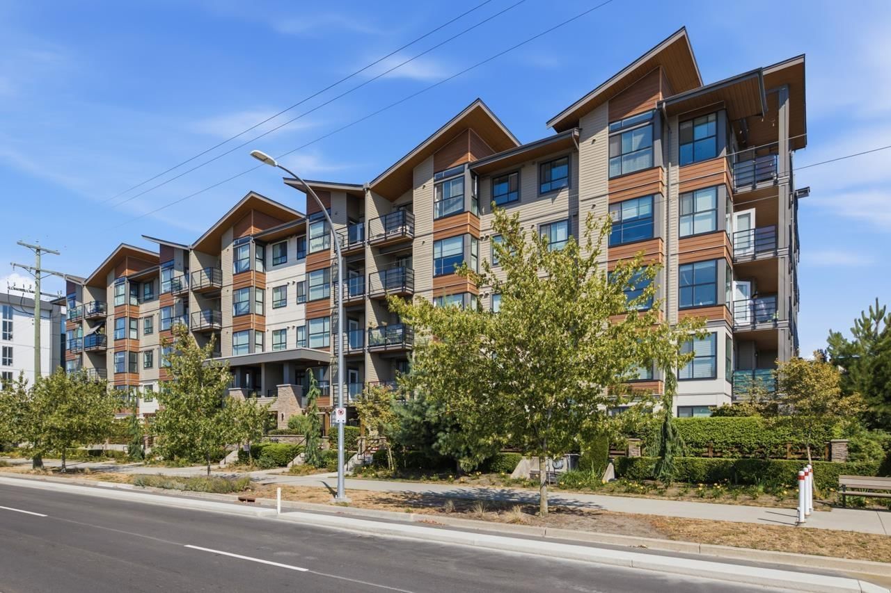 7809 209 Street, Langley, British Columbia V2Y 3N6