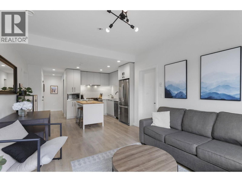 3018 ST GEORGE Street Port Moody British Columbia, V3H 2H7 - 2 Bedrooms Condo For Sale