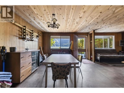 15 DEBECK | Pitt Meadows British Columbia | Slide Image Seventeen