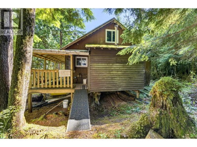 15 DEBECK | Pitt Meadows British Columbia | Slide Image Thirty