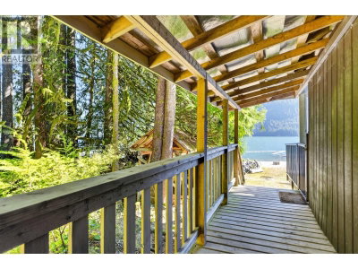 15 DEBECK | Pitt Meadows British Columbia | Slide Image Four