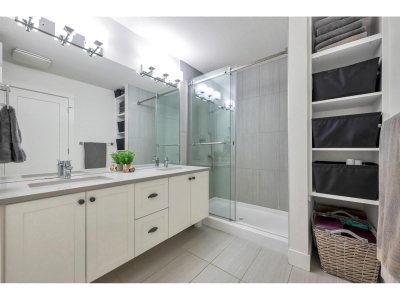 15688 28 Avenue | Surrey British Columbia | Slide Image Twenty-six