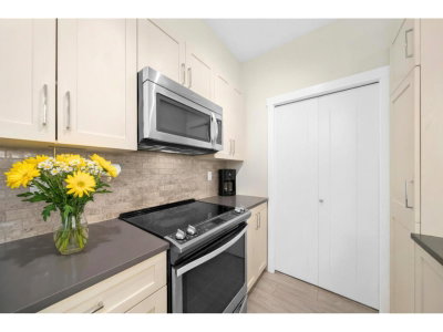 2855 156 Street | Surrey British Columbia | Slide Image Eight