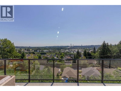 2256 MONASHEE Court | Coquitlam British Columbia | Slide Image Fifteen