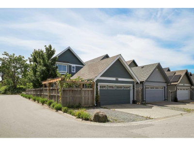 16555 25 Avenue | Surrey British Columbia | Slide Image Two