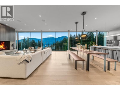 2980 TRAIL'S END Lane | Whistler British Columbia | Slide Image Ten