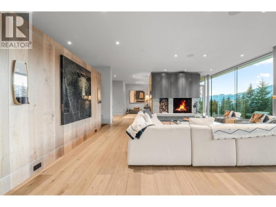 2980 TRAIL'S END Lane | Whistler British Columbia | Slide Image Eight