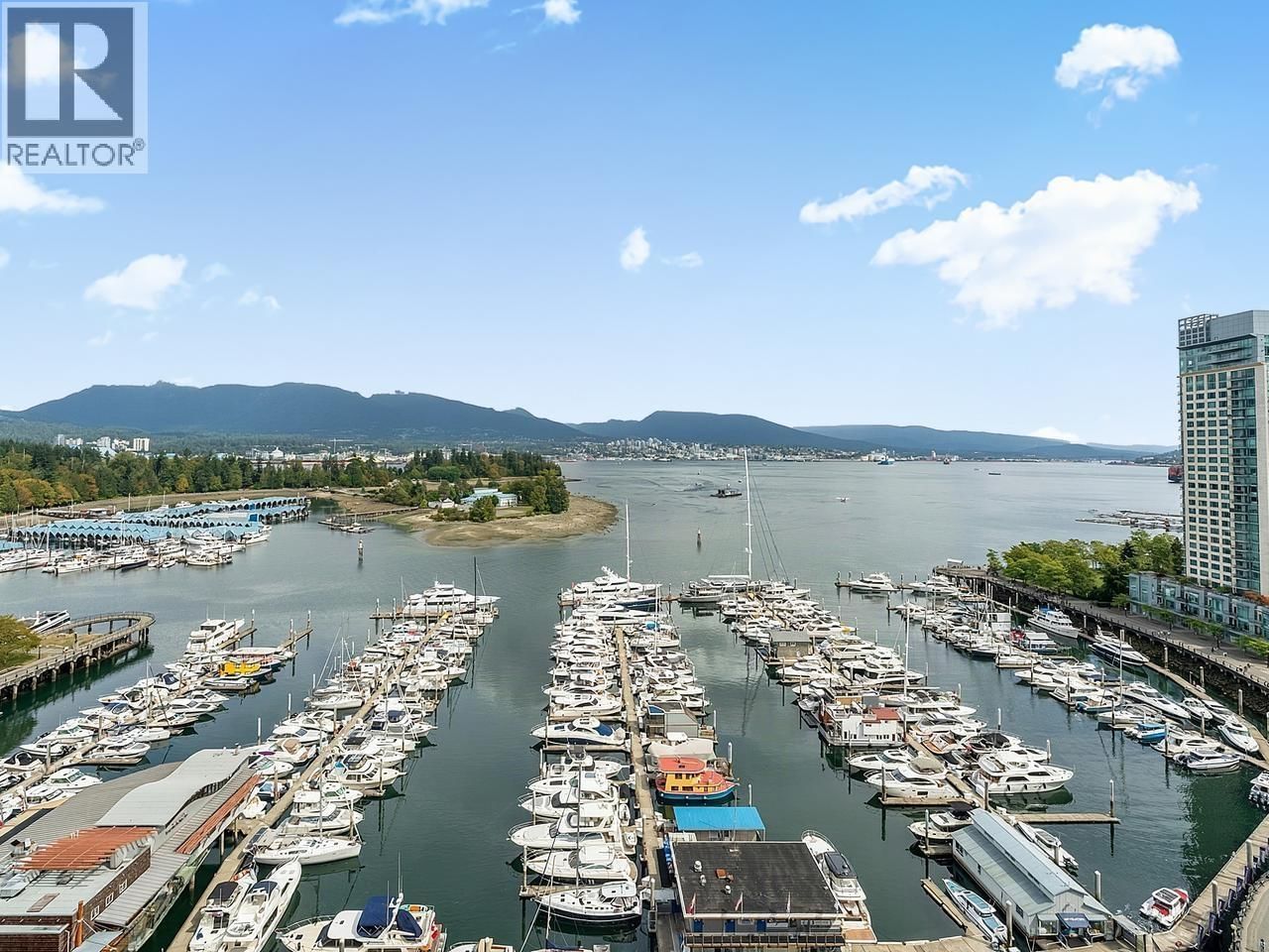 590 NICOLA Street, Vancouver, British Columbia V6G 3J8