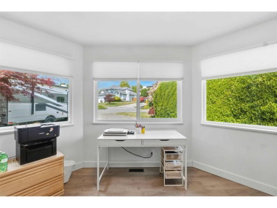 16176 78B Avenue | Surrey British Columbia | Slide Image Six