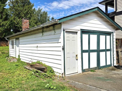33817 MAYFAIR Avenue | Abbotsford British Columbia | Slide Image Thirty