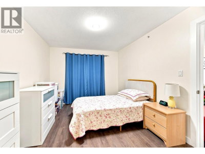 5380 OBEN Street | Vancouver British Columbia | Slide Image Thirteen