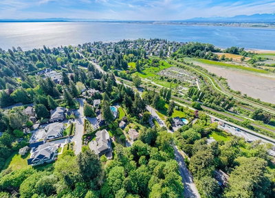 12520 CRESCENT Road | Surrey British Columbia | Slide Image Eight