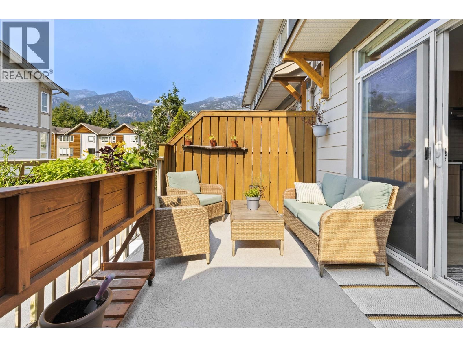 1188 WILSON Crescent, Squamish, British Columbia V8B 0A9