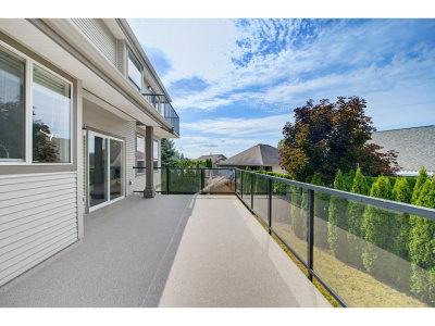 35411 NAKISKA Court | Abbotsford British Columbia | Slide Image Eighteen