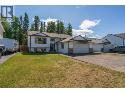 5423 WOODOAK Crescent | Prince George British Columbia | Slide Image One