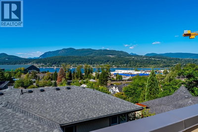 2316 ST. ANDREWS Street | Port Moody British Columbia | Slide Image Thirty-six