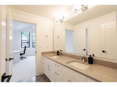 16671 30A Avenue | Surrey British Columbia | Slide Image Sixteen