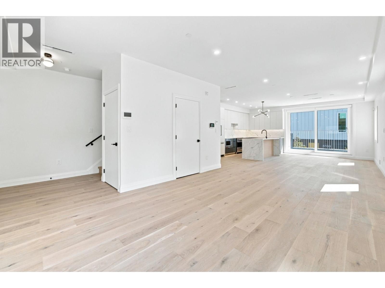 6162 GRANVILLE STREET Image 2
