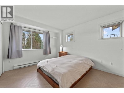 5771 IRMIN Street | Burnaby British Columbia | Slide Image Nineteen