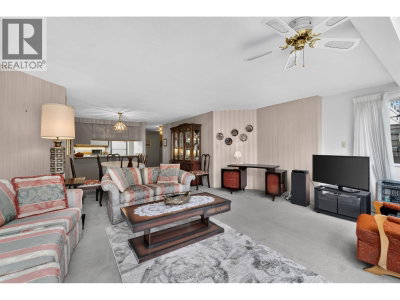 3441 CURLE Avenue | Burnaby British Columbia | Slide Image Nine