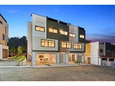 34588 MARSHALL Road | Abbotsford British Columbia | Slide Image Three