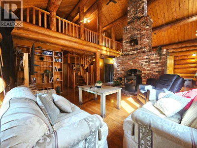 9070 MOUNTAINVIEW Road | Prince George British Columbia | Slide Image One