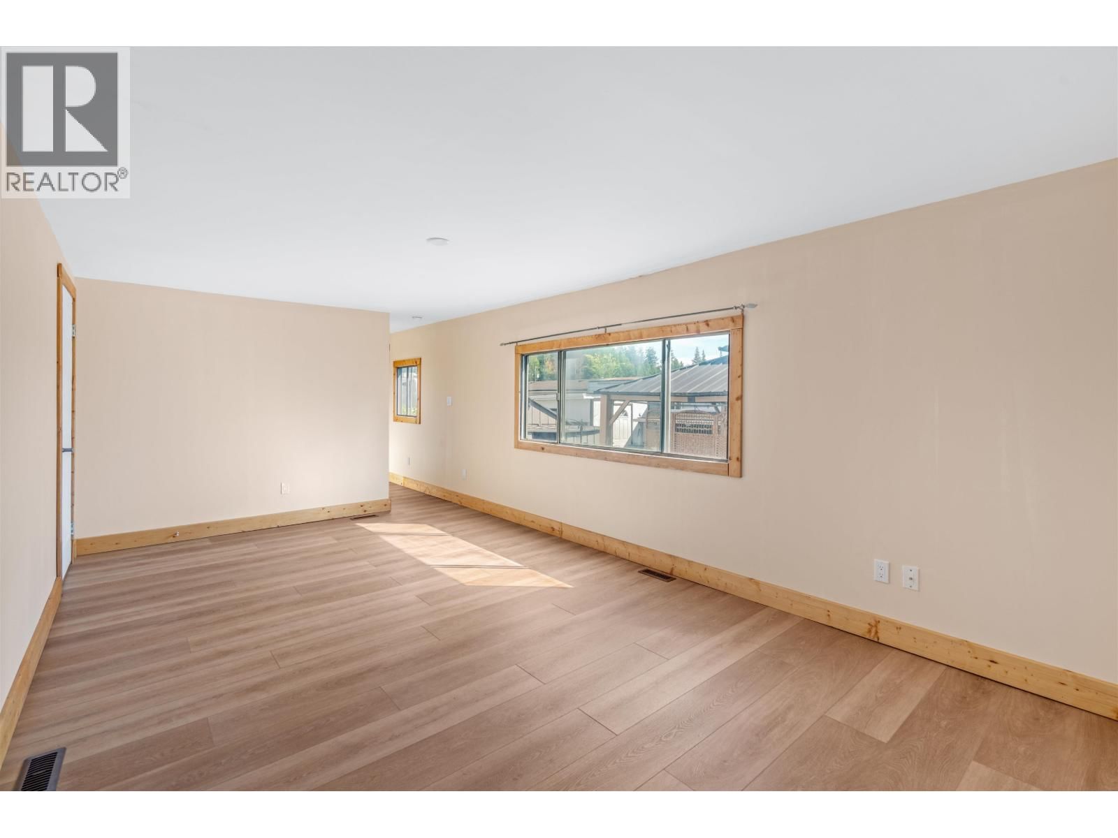8680 CASTLE Road, Prince George, British Columbia V2N 6N8