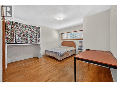 1315 33RD Avenue | Vancouver British Columbia | Slide Image Thirty-one