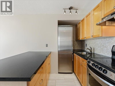 1250 BURNABY Street | Vancouver British Columbia | Slide Image Six