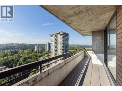 3771 BARTLETT Court | Burnaby British Columbia | Slide Image Twelve