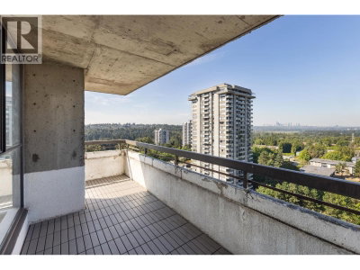 3771 BARTLETT Court | Burnaby British Columbia | Slide Image Nine