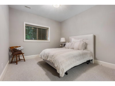 2462 JONQUIL Court | Abbotsford British Columbia | Slide Image Thirty