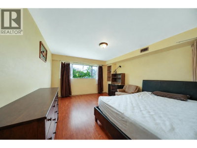 10671 AINTREE Crescent | Richmond British Columbia | Slide Image Ten