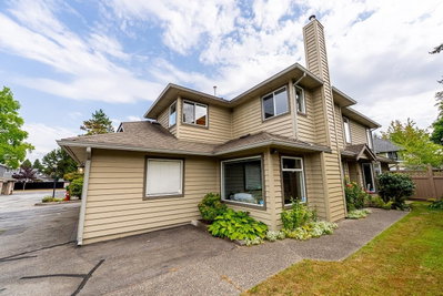 9727 152B Street | Surrey British Columbia | Slide Image Six