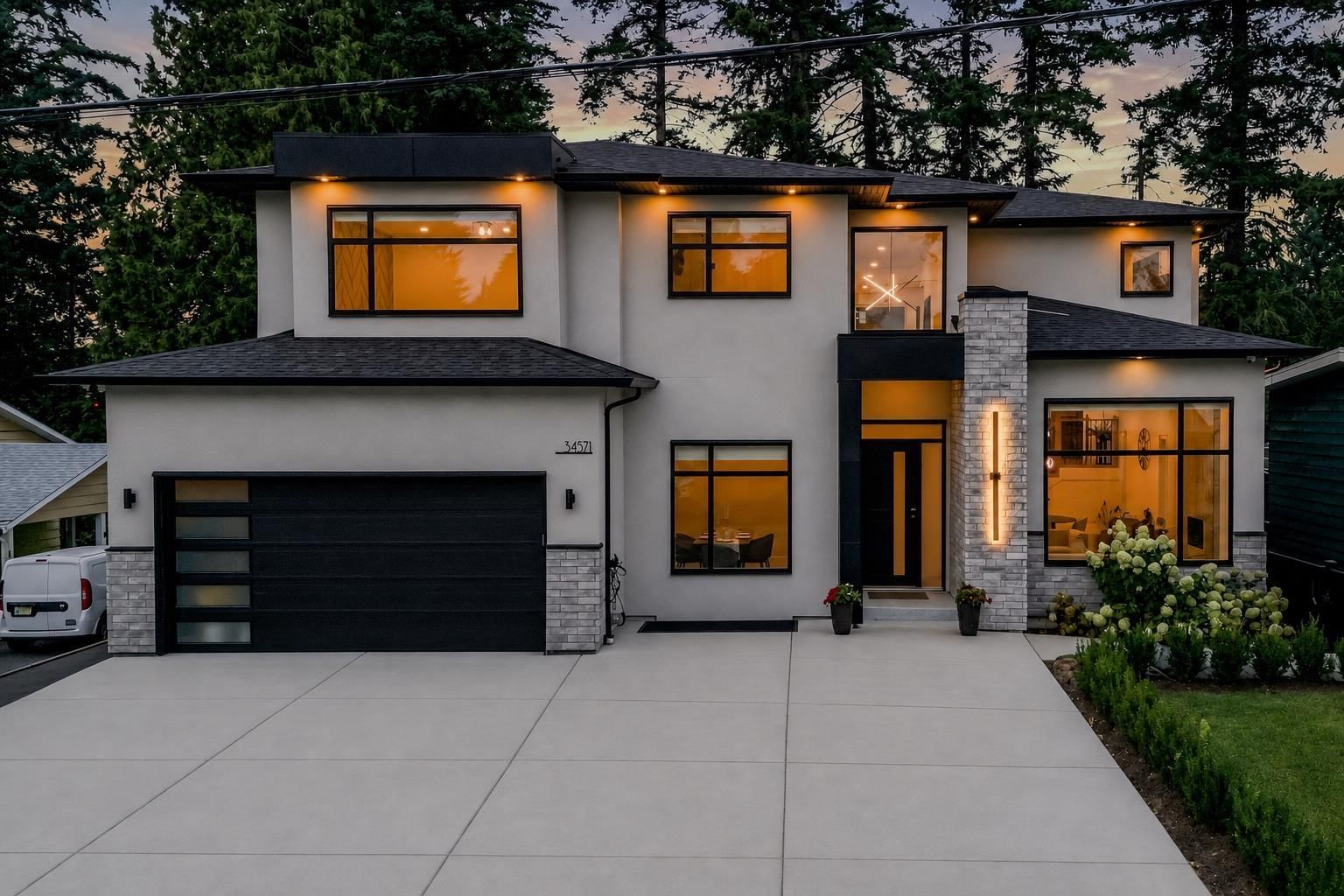 34571 DEVON Crescent, Abbotsford, British Columbia V2S 2X5