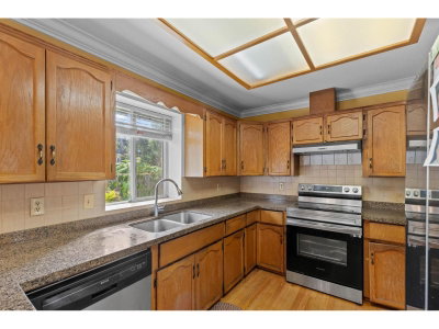 3504 CRESTON Drive | Abbotsford British Columbia | Slide Image Eleven