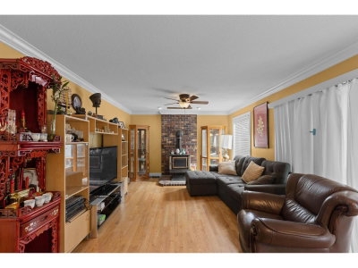 3504 CRESTON Drive | Abbotsford British Columbia | Slide Image Thirteen