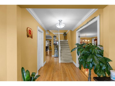3504 CRESTON Drive | Abbotsford British Columbia | Slide Image Three