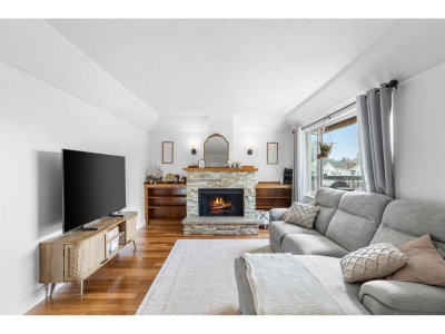 46307 RIVERSIDE Drive | Chilliwack British Columbia | Slide Image Six