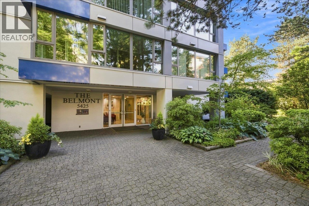 5425 YEW Street, Vancouver, British Columbia V6M 3X7