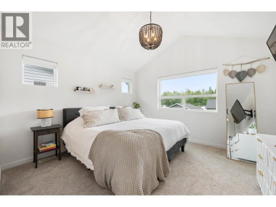 25097 112 Avenue | Maple Ridge British Columbia | Slide Image Eighteen