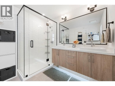 25097 112 Avenue | Maple Ridge British Columbia | Slide Image Twenty