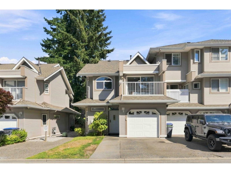 8289 121A Street Surrey British Columbia, V3W 1G6 - 3 Bedrooms Condo For Sale