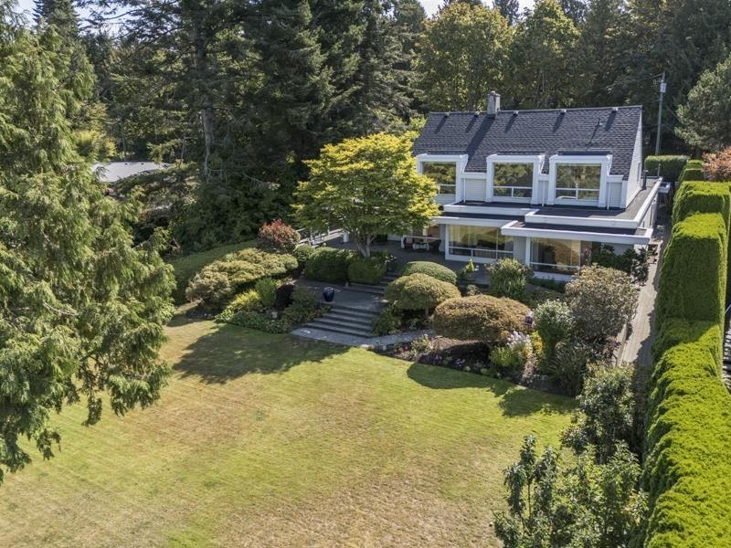 2547 CRESCENT Drive, Surrey, British Columbia V4A 3J9